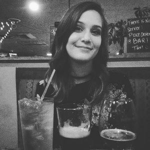 Meet your Posher, Alyssa